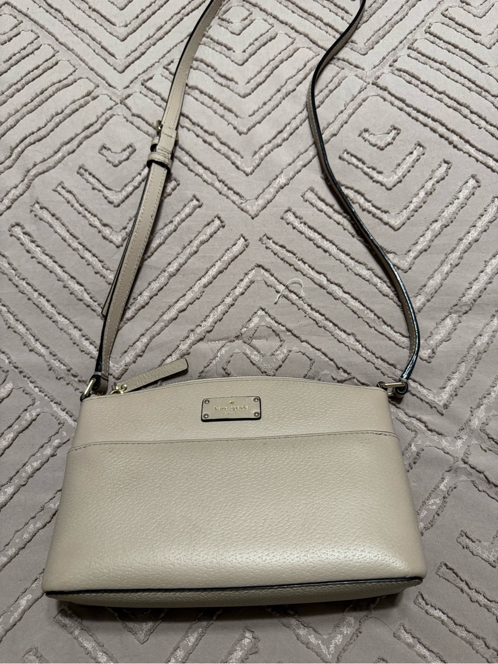 kate spade Pebbled Leather Crossbody Bag — Light Beige